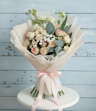 Букет цветов из:  Розы и Лизиантусы в Марфино Одинцовского района