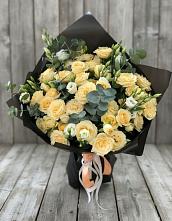 Букет цветов из:  Розы и Лизиантусы в Марфино Одинцовского района