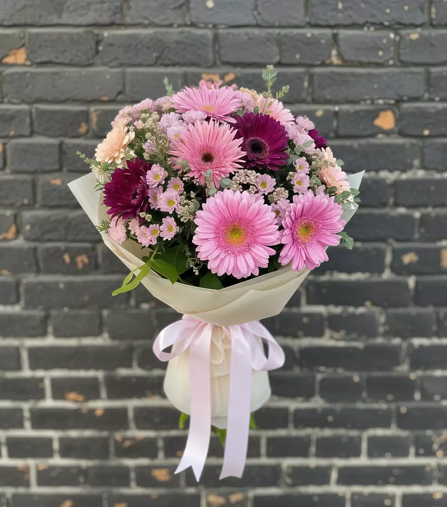Букет цветов из: Герберы и Хризантемы в Марфино Одинцовского района