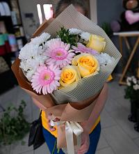 Букет цветов из:  Герберы, Розы и Хризантемы в Марфино Одинцовского района