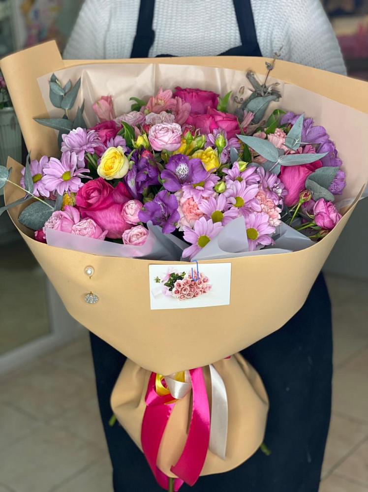 Букет цветов из: Хризантемы, Гвоздики и Альстромерии в Марфино Одинцовского района