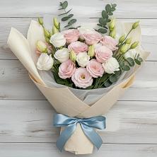 Букет цветов из:  Лизиантусы в Марфино Одинцовского района