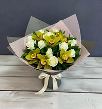 Букет цветов из:  Орхидеи и Розы в Марфино Одинцовского района