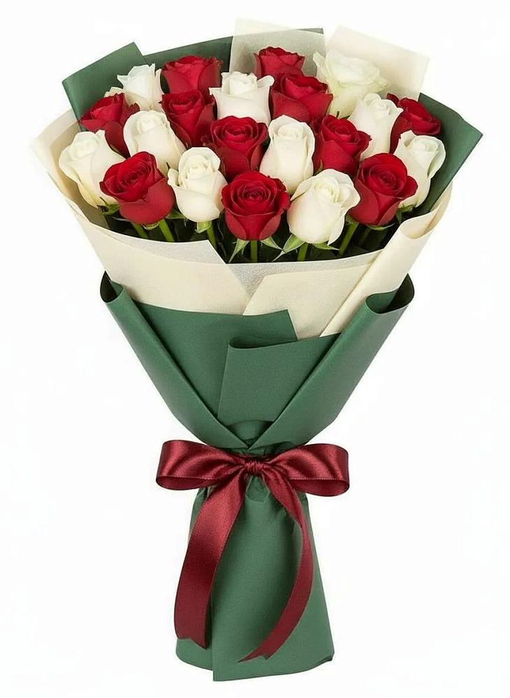Букет Микс из красных и белых роз в Марфино Одинцовского района