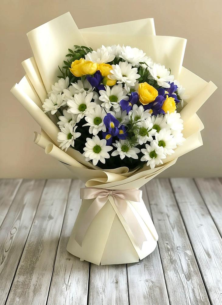 Букет цветов из: Ирисы, Хризантемы и Розы в Марфино Одинцовского района