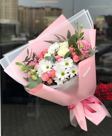 Букет цветов из: Розы, Лизиантусы и Хризантемы в Марфино Одинцовского района