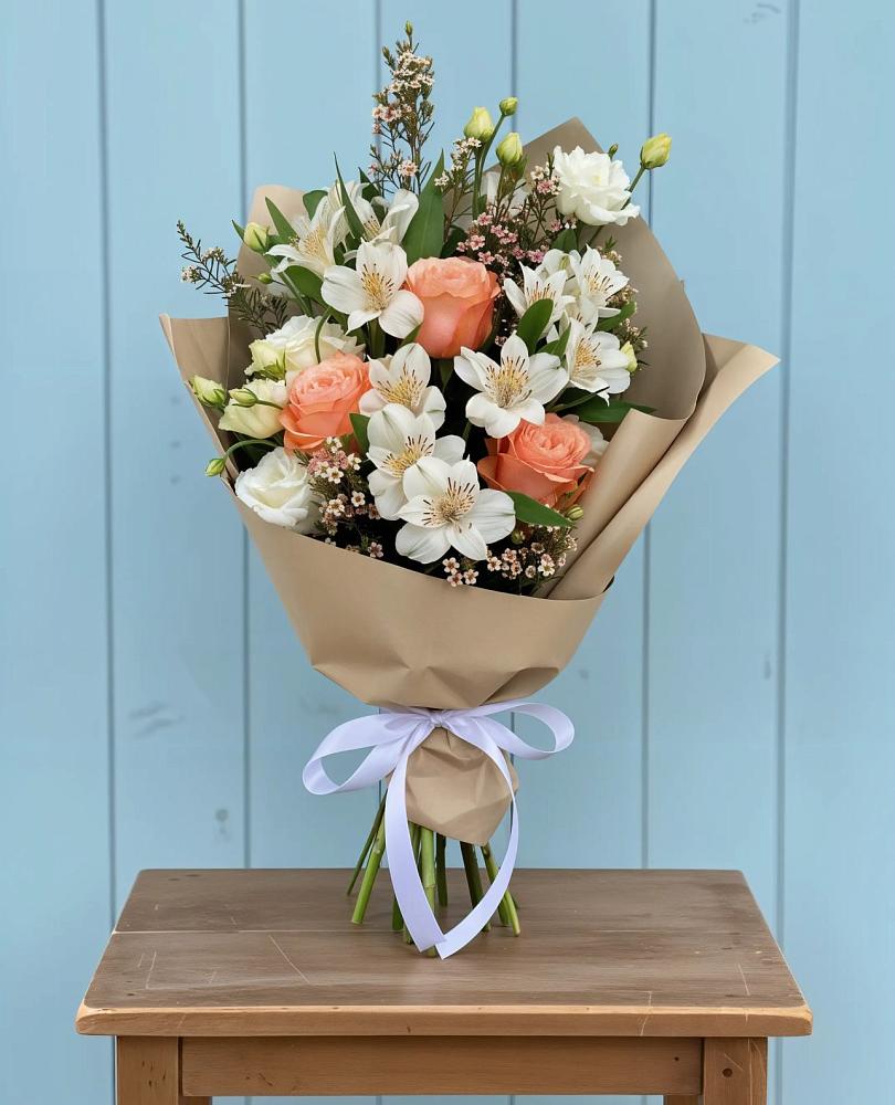 Букет цветов из: Альстромерии, Лизиантусы, Розы и Хризантемы в Марфино Одинцовского района